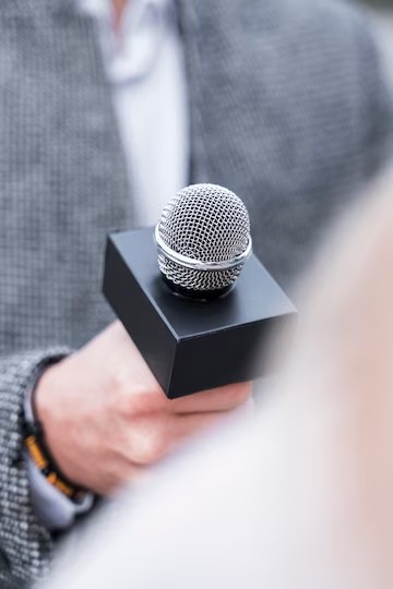 Microphone Conference